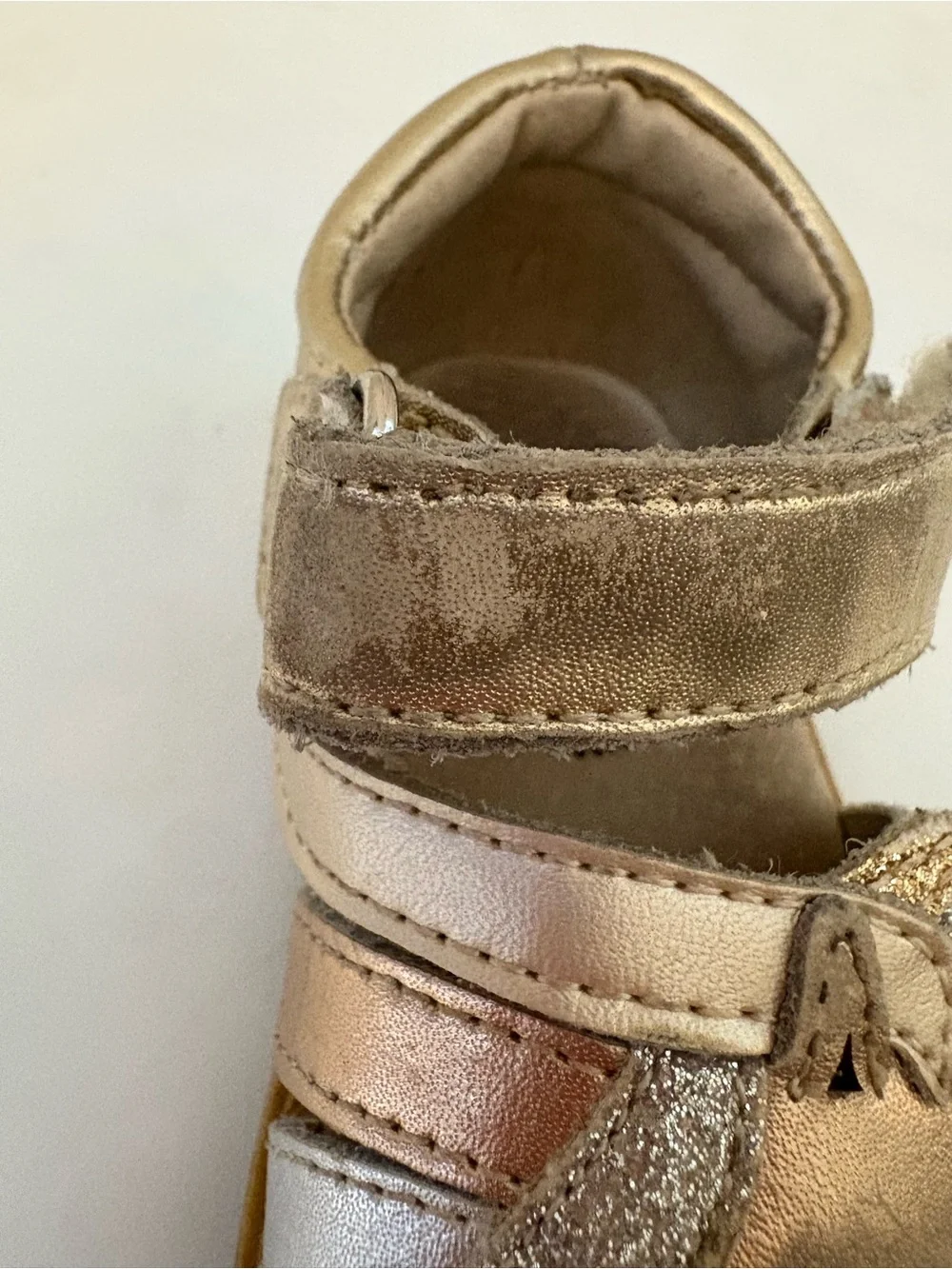 Livie & Luca metallic gold silver unicorn sandals PLAY size 4